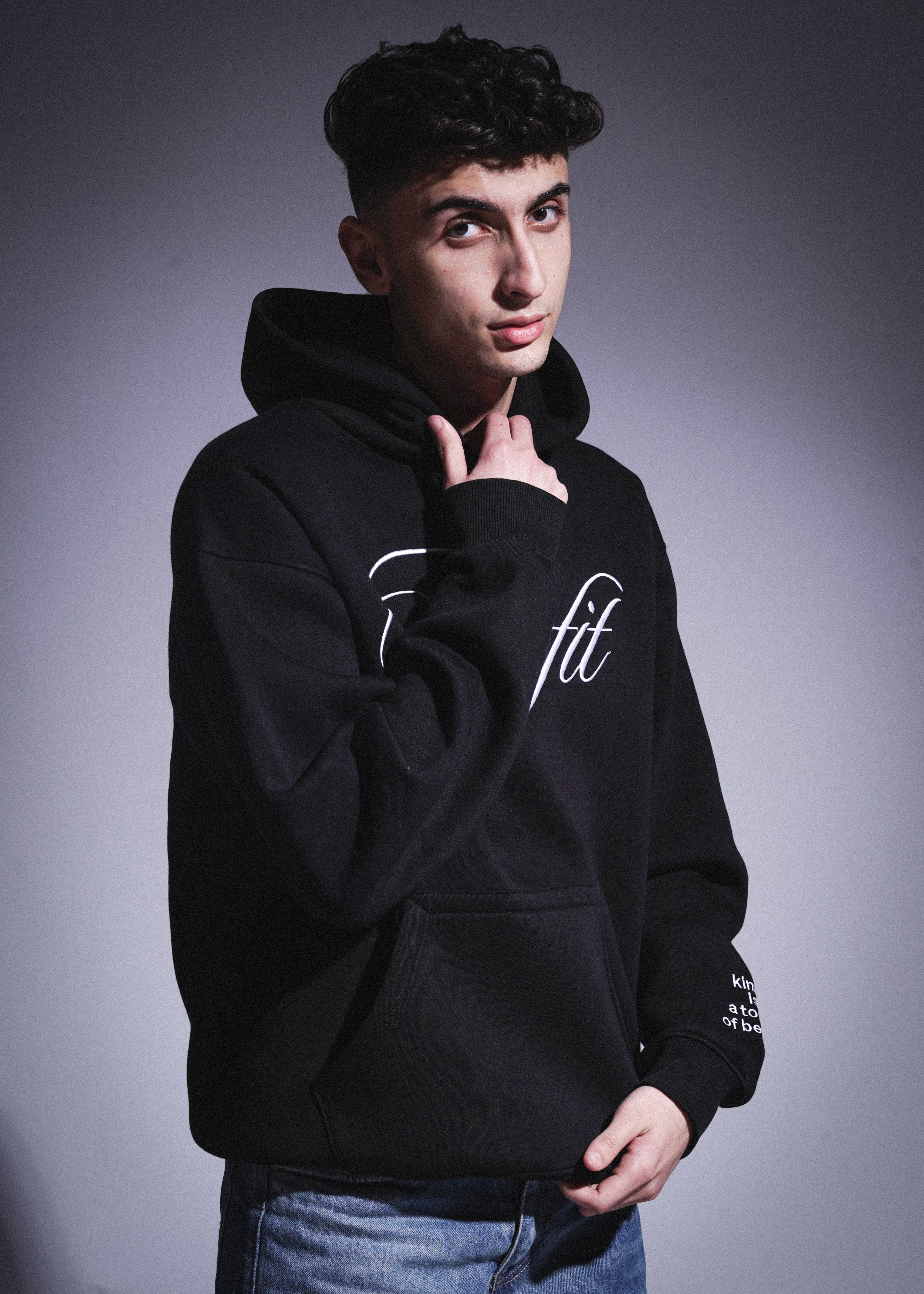 Oversized Kinfit Hoodie - Black